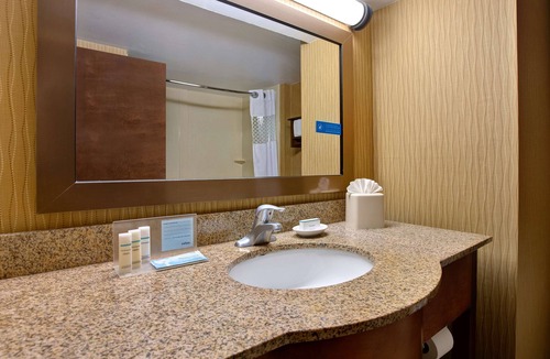 Saint Marys  Allen County Hotel | Hampton Inn Ft. Wayne-Southwest