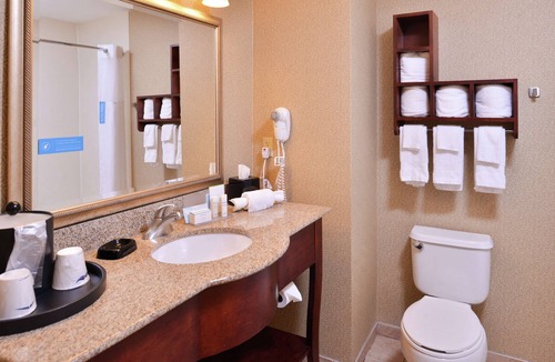 Jackson Hotel | Hampton Inn Jackson