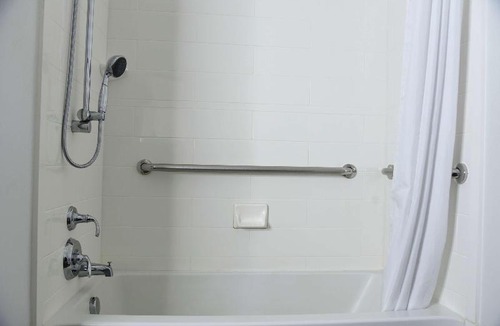 Portage Hotel | Hampton Inn Kalamazoo