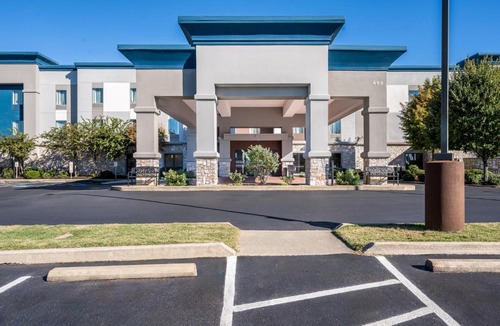 Monticello Hotel | Hampton Inn - Monticello