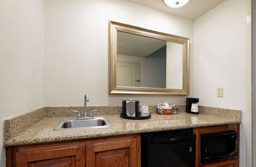 Baton Rouge Hotel | Hampton Inn & Suites Baton Rouge - I-10 East