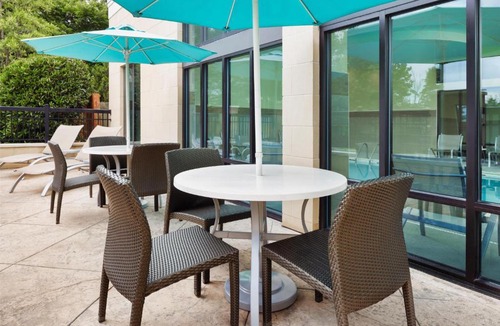 Twin Brook Hotel | Hampton Inn & Suites Chattanooga/Hamilton Place