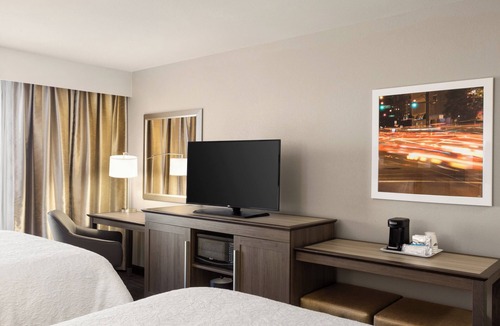Grafton Hotel | Hampton Inn & Suites Grafton
