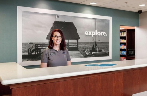 Navarre Hotel | Hampton Inn & Suites Navarre