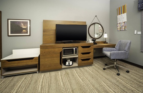 New Iberia Hotel | Hampton Inn & Suites New Iberia Avery Island