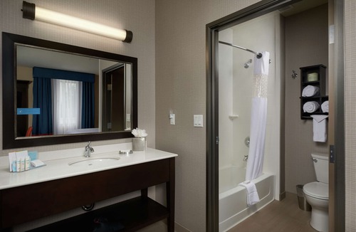 Evergreen Hotel | Hampton Inn & Suites Portland/Vancouver