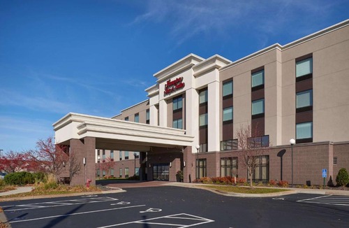 Rogers Hotel | Hampton Inn & Suites Rogers