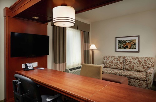 Southeast Salem Hotel | Hampton Inn & Suites Salem, OR