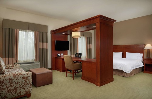 Southeast Salem Hotel | Hampton Inn & Suites Salem, OR