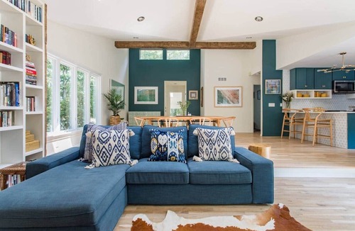 East Quogue House | Hamptons Tennis Pool Compound