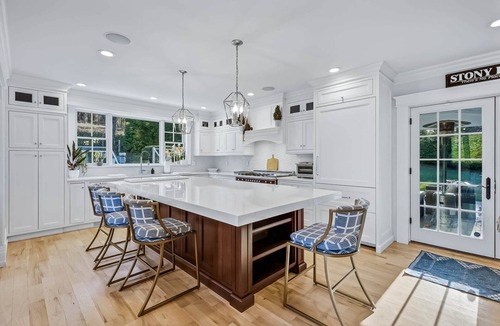 Stony Brook House | Harbor House Stony Brook Village