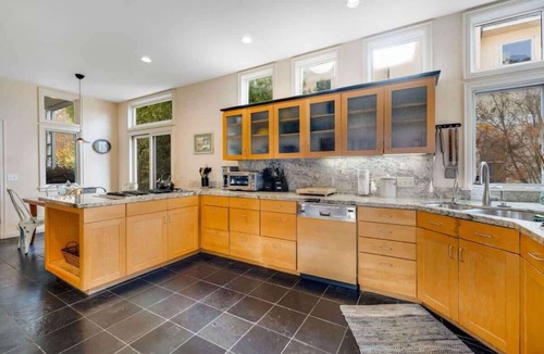 Eastside Santa Cruz House | Harbor View Haven