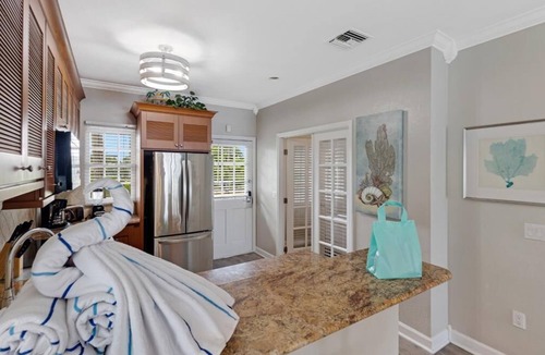 Marathon House | Harbor Village Home with Boat Dockage: Canalside 3BR/3BA Cottage 7079