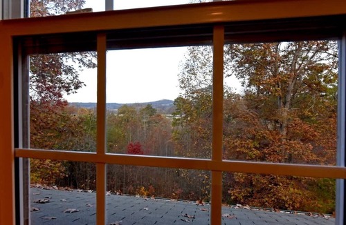 Blairsville Cabin | Hayden’s Hideaway - View, hot tub, game room, fun!
