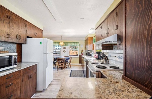 Downtown Cannon Beach House | Haystack Close South