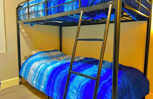 Southeast Houston Hostel | Haystack Hostel