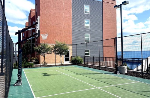 Marquette Apartment | Hearing-Accessible Queen Studio, Marquette