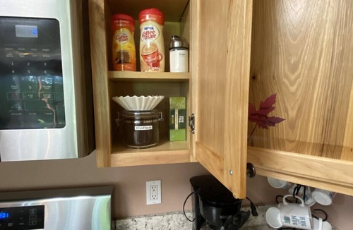 Lapeer Apartment | Hidden Charm Suites - Peaceful Suite Lake Retreat