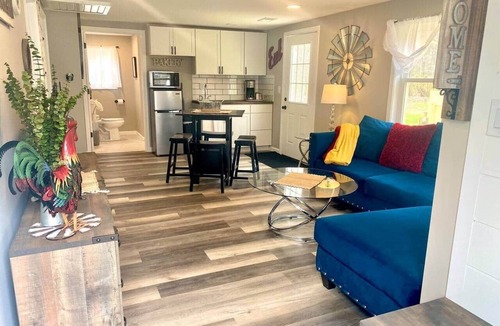 Birch Run Township Cabin | Hidden Oaks | Farmhouse | Unit 5