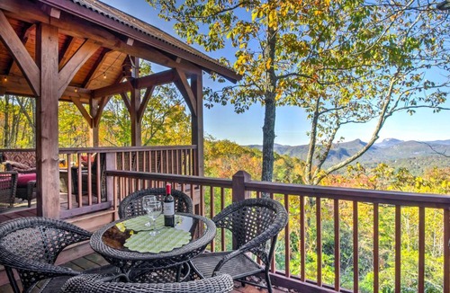 Sapphire House | Hike, Ski & Explore! Mtn-View Cabin in Sapphire