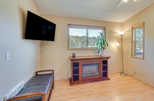 Medford House | Hiking Trail On-Site: Mtn-View Eagle Point Retreat