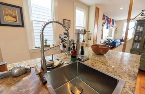CUF Apartment | Hillside Hideaway