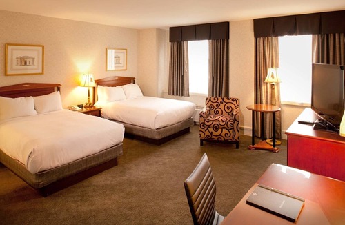 Downtown Cincinnati Hotel | Hilton Cincinnati Netherland Plaza