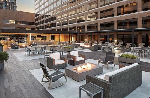 Texas Medical Center Hotel | Hilton Houston Plaza/Medical Center