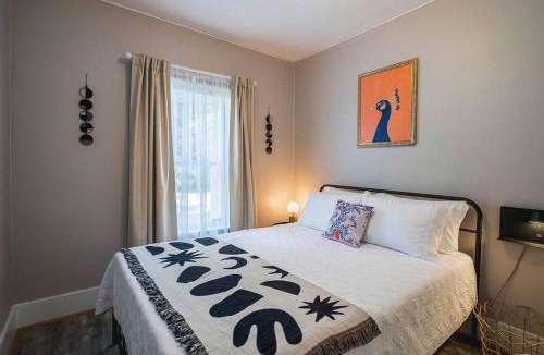 Ferndale House | Hip Historic Home In Downtown Ferndale