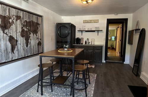 Canemah House | Historic 1898 Oregon City Home - 4 minutes from Downtown Oregon City!