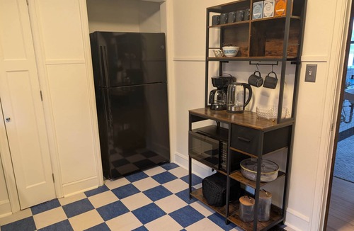 Ashland House | Historic Main St w/Lake View | The Flatwater Loft