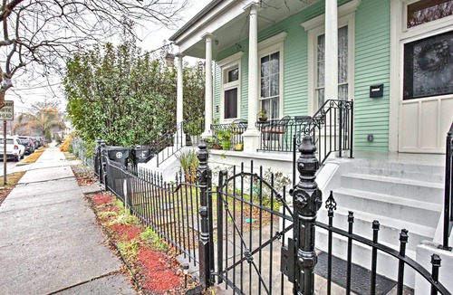 Fairgrounds Apartment | Historic New Orleans Apt. 10 minutes to the French Quarter