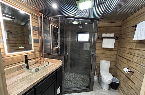 Rapid River Cabin | Historic Roots With Modern Style. Cozy cabin for your next getaway.