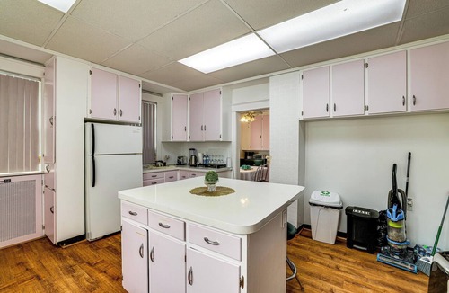 Downtown Niagara Falls Cottage | Historic Victorian Cottage, 1 Mi to Niagara Falls