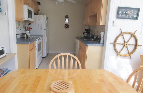 Montauk Cottage | Hither Hills 2BR Montauk Cottage - walk to beach!