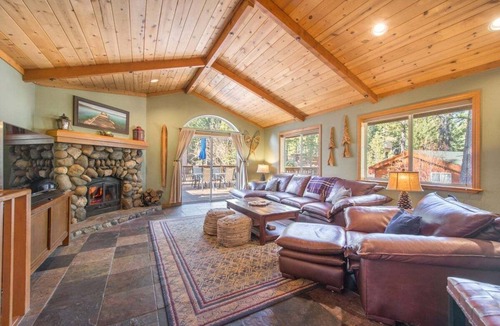 Talmont House | HOA Beach Access, Pool table, Sauna, Quiet Location