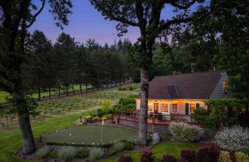 Far West House | Hoffman Woods Estate