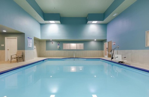 Alpharetta Hotel | Holiday Inn Express Alpharetta - Roswell by IHG