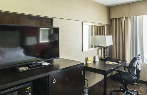 Big Rapids Hotel | Holiday Inn Express Big Rapids by IHG