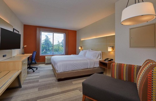 Springfield Hotel | Holiday Inn Express : Eugene - Springfield by IHG