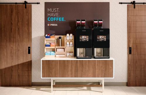Grand Blanc Hotel | Holiday Inn Express Hotel & Suites Grand Blanc by IHG