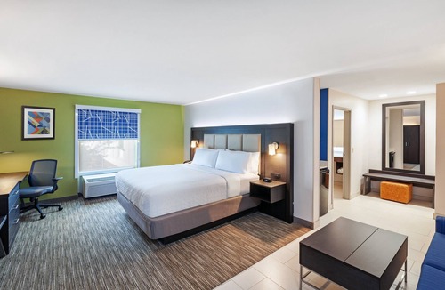 Inniswold Hotel | Holiday Inn Express & Suites Baton Rouge East by IHG