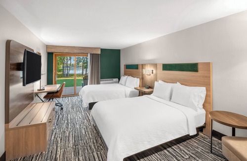 Hayward Hotel | Holiday Inn Express & Suites Hayward by IHG