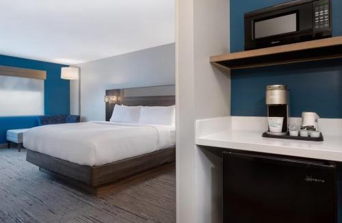 Oscoda Hotel | Holiday Inn Express & Suites Oscoda by IHG