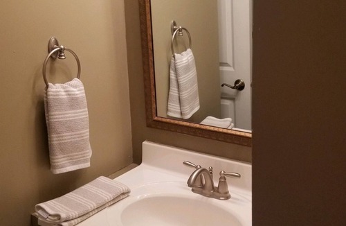 Bath House | Home away from home, charming ranch within 10 minutes from MSU campus.