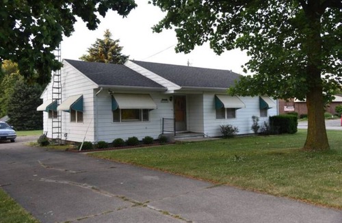 South Bend House | Home minutes from Notre Dame and downtown South Bend