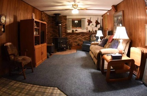 South Bend House | Home minutes from Notre Dame and downtown South Bend