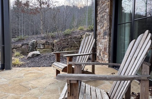 Clarkesville House | Home near Lake Burton with lake views