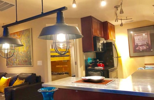 Southwest Bend Villa | Home with Chalet 2-kitchens,Sleeps 15,Near OldMill