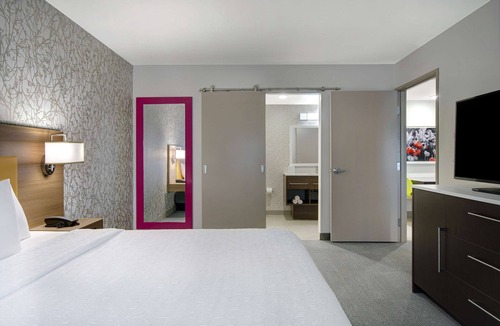 East Paris Hotel | Home2 Suites By Hilton Grand Rapids Airport